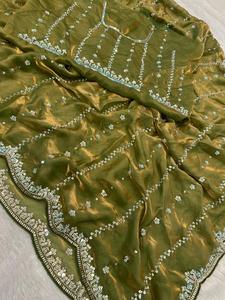 Sari indio de estilo moderno con tela satinada Fandy, diseño de bordado con lentejuelas y pedrería, con blusa para usar en bodas. - Product Image 4