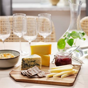 Square Acacia Cutting Board Set Two Sizes Rounded <b>Corners</b> Kitchen HORECA OEM Custom Vietnam - Product Image 4