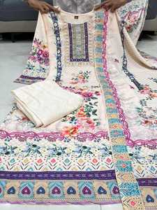 ชุดคุर्ติผ้าไหมสีม่วงไลแลค ดีไซน์เนอร์ออกแบบอย่างสวยงาม ตกแต่งด้วยลายพิมพ์ดิจิทัล งานปักมือ และงานฝีมือ - Product Image 4