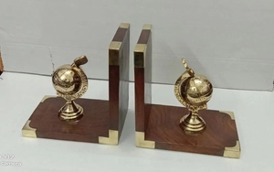 Vintage design Golden Political World Globe Bookend Set Decorative Office Desk Book Holder Map Design 5x5 Inch Size Home Decor - Product Image 3