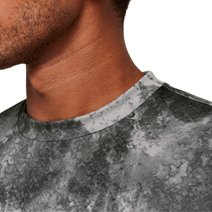 T-shirt de sport ample et respirant pour homme, idéal pour l'entraînement et la performance athlétique, gris fumé - Product Image 5