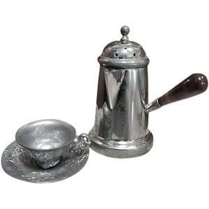 Cafetera Turca Vintage Plateada en Plata con Mango de Madera para Preparar Café - Product Image 1