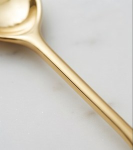Juego de cuchara y tenedor con mango de hoja dorada de estilo elegante, cubiertos metálicos elegantes para bodas, cenas y fiestas. - Product Image 2
