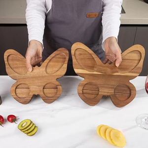 Plateau à fruits secs en bois de forme irrégulière avec de nombreux compartiments pour la maison, les fêtes, les hôtels et les festivals. - Product Image 2