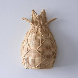 Décoration en rotin ananas faite à la main, meilleur prix, matériau écologique pour la chambre d'enfant, article de décoration intérieure pour enfants. - Product Image 1