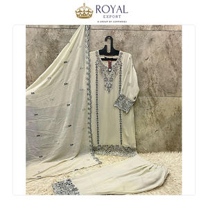 Magnifique ensemble de vêtements pakistanais au design élégant, style classique traditionnel, tenue décontractée, ensemble de costume en georgette lourde à prix bas - Product Image 4