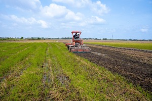 OFERTA ESPECIAL: Tractor Agrícola HOGICO HG80VN Turbo de 80HP con Caja de Cambios, Motor Diésel de Alta Eficiencia - Product Image 2