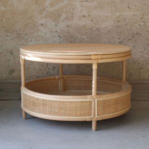 Mesa de centro de ratán natural hecha a mano con estante de almacenamiento funcional para apartamento y sala de estar - Product Image 1