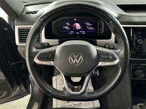 Volkswagen Atlas Cross Sport V6 d'occasion propre, modèle 2021 - Product Image 4