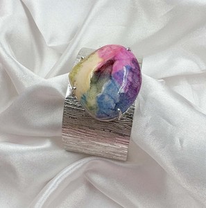 Pulsera Abierta de Plata con Gemas Naturales Multicolor en Forma de Serpiente, Texturizada y Ancha para Mujer, Venta al por Mayor - Product Image 6