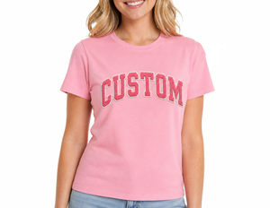 T-shirt rose personnalisé pour femme, imprimé floqué, col rond, manches courtes, décontracté, en jersey de coton respirant, coupe classique, pour le printemps et l'été - Product Image 1