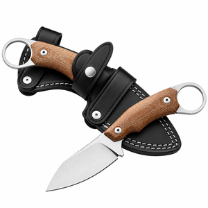 Cuchillos de Caza con Empuñadura Texturizada Marrón Bronceado, Hoja Fija Plateada, Anillo Metálico para el Dedo y Funda de Cuero Negro para Camping y Senderismo - Product Image 5