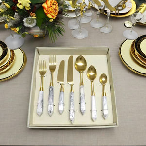 Poignée en résine aspect marbre Ensemble de couverts tendance Manche en bois de résine Acier inoxydable Cuillère Fourchette Couteau Ensemble de couverts de table Ménage - Product Image 1