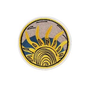 แพทช์ปักคุณภาพดี น้ำหนักเบา รีดติดหรือเย็บติดได้ ป้ายโลโก้แบบกำหนดเอง ตัวอักษร สำหรับเสื้อผ้า หมวก กางเกงยีนส์ ชุดยูนิฟอร์ม DIY ปรับแต่งได้ตามต้องการ ปี 2026 - Product Image 2