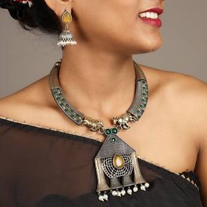 Parure de bijoux de mariée style temple bicolore bohème plaqué or antique avec pendentifs en jade et perles pour cadeau de mariage - Product Image 4