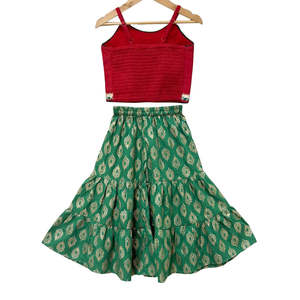 Ensemble de vêtements indiens pour filles, haut sans manches en polyester brodé rouge et vert, sharara, tenue décontractée élégante, vêtements de fête, Twisha Xpressions - Product Image 2