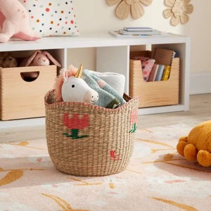 Panier de rangement en jonc de mer avec boîte de rangement rectangulaire pliable au design pétoncle artisanat du Vietnam vente en gros - Product Image 2