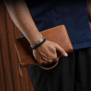 Pochette en cuir véritable, sac à main de soirée conçu pour les événements de luxe, les mariages et les réceptions formelles, à vendre - Product Image 2