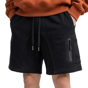 Ensemble sweat à capuche et short en coton premium personnalisé pour homme – Survêtement décontracté coupe ample avec poches latérales et cordon de serrage à la taille – Collection Printemps Streetwear - Product Image 6