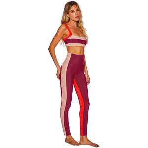 Ensemble de yoga pour femmes de qualité supérieure, confortable, motif uni, respirant, avec logo personnalisé, étiquette privée sur le devant, sans couture, pour la gym et le fitness. - Product Image 6