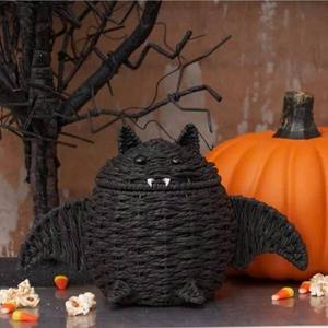 Cesta Decorativa Hecha a Mano con Forma de Murciélago de Halloween, de Mimbre, con Tapa e Impresión Personalizada, de Sisu Handicraft - Product Image 1