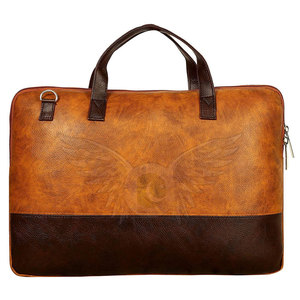Sac pour ordinateur portable en cuir véritable Career pour les voyages d'affaires et les tâches au bureau, avec un design durable et un rangement dédié - Product Image 6
