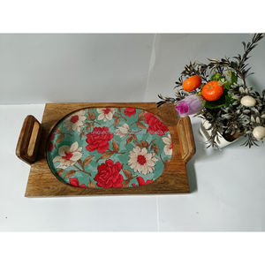 Plateau de service décoratif, durable et moderne en bois avec incrustations en résine, plateau à thé et café, planche à charcuterie pour le petit-déjeuner et les réceptions - Product Image 4