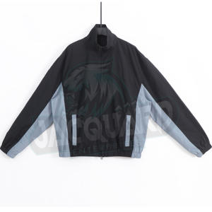 Chaqueta Cortavientos Unisex Premium con Capucha, Transpirable e Impermeable para Senderismo, Correr y Viajar - Product Image 1