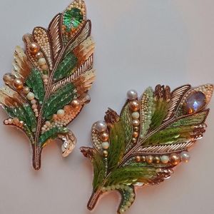 Vintage Style Embroidery Beaded Brooch Decorative Lapel Pin Handmade Fashion Accessory - Product Image 2
