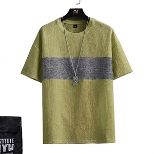 Camiseta personalizada para hombre, color verde oliva claro, tela transpirable, con estampado gris en el pecho, rayas, algodón de verano, manga corta, estilo streetwear. - Product Image 1