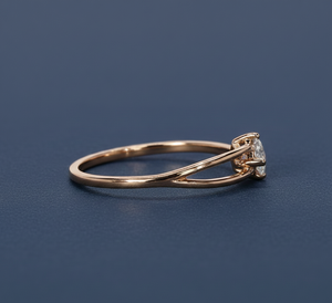 Anillo de compromiso de oro amarillo de 14K para mujer, con diamante de laboratorio en forma de pera de 0.52Ct, chapado en rodio, VVS2, certificado IGI, con tallo dividido, venta al por mayor - Product Image 3