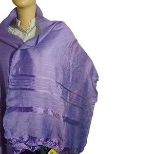 Bufanda de Moda de Seda Organza Larga Tejida a Mano de Proveedor Indio, Elegante y Lista para el Invierno, Diseños de Bufandas de Seda Organza - Product Image 6