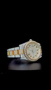 Reloj Árabe de Lujo Bicolor con Incrustaciones de Diamantes VVS Moissanite para Hombre, Reloj Personalizado con Esfera Árabe Chapada en Oro - Product Image 3