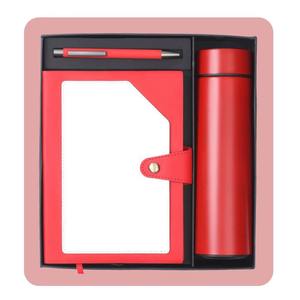 Set de Regalo Ejecutivo Elegante Más Vendido con Agenda de Cuero, Bolígrafo Personalizado y Botella de Agua para Profesionales Disponible para la Venta - Product Image 3