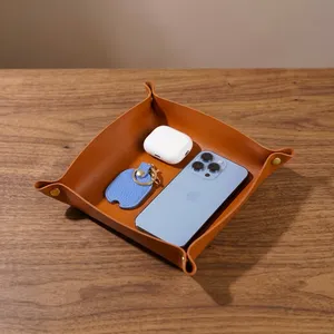 Plateau de table en cuir vegan pour clés et petits objets essentiels, plateau de bureau pour petits accessoires - Product Image 4