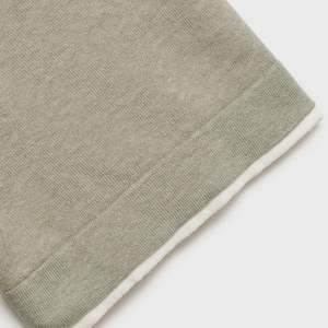 เสื้อยืดคอตตอนโพลีเอสเตอร์ 100% แบบกำหนดเองสำหรับผู้ชาย พร้อมโลโก้สั่งทำ เสื้อยืดสำหรับออกกำลังกายและสวมใส่ทั่วไป ผู้ผลิตแบบ OEM ODM - Product Image 3