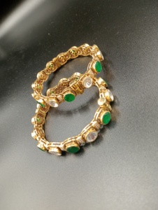 Bracelet de fiançailles classique pour femme AMAIRA JEWELS en argent plaqué or avec cristaux verts sertis de strass, cadeau - Product Image 5