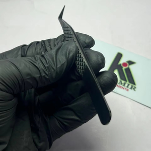 Pince à épiler professionnelle Kaamir Instruments en acier inoxydable noir anti-magnétique à forte adhérence pour extensions de cils en salon - Product Image 2