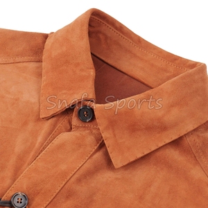 Chemise bomber en daim marron personnalisable de haute qualité, coupe-vent, respirante, col montant, avec emplacement pour logo frontal, idéale pour l'hiver - Product Image 5