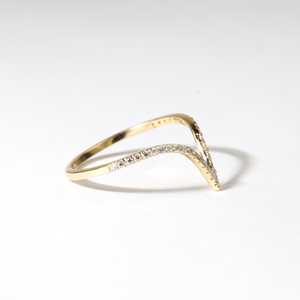 Bague Chevron en Diamant de Laboratoire en Forme de V, Plaqué Or Massif 10K 14K 18K, Bague de Mariage Empilable Minimaliste - Product Image 2