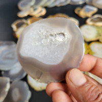 Lots de sous-verres en tranches naturelles sculptées, en pierres de géode d'agate druzy, pour la guérison spirituelle, les cadeaux, la décoration et la fourniture de pierres précieuses