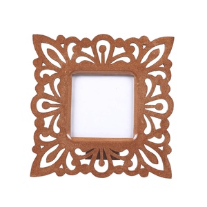 Attractive Looking Rounded Shape Metal <b>Photo</b> <b>Frame</b> With <b>White</b> Powder Coated Finishing For Drawing And Dinning Room Decorations - Product Image 3