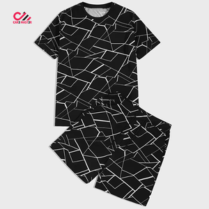 Ensemble personnalisable pour homme, style streetwear estival, t-shirt classique respirant avec impression par sublimation et short assorti pour un look décontracté - Product Image 3