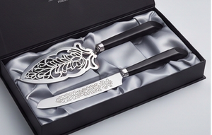 Vintage <b>Metal</b> Cake Cutting Knife In Silver With Floral Design Perfect For Weddings Anniversaries And Tabletop Parties Service - Product Image 3