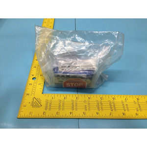 Interrupteur de porte robotisé AMAT 0090-77064, IDEC - Équipements et pièces semi-conductrices d'occasion fiables à l'échelle mondiale - Product Image 2