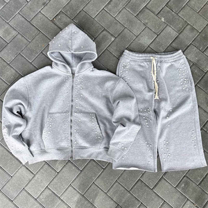 Ensemble de survêtement en molleton de coton pour homme avec strass, sweat à capuche et short, couleur unie, respirant, coupe ample, poches latérales, chaud pour l'hiver - Product Image 1