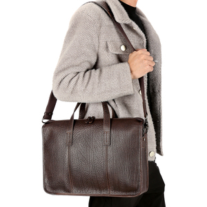 Maletín para Portátil de Cuero Genuino Personalizado con Compartimento Acolchado para Portátil y Diseño Portátil Modelo ARB-LAPB-1 Personalización de Marca - Product Image 1
