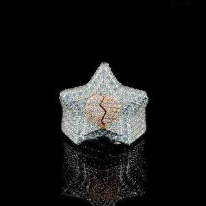 Anillo Unisex de Plata de Ley 925 con Baño de Rodio, Estilo Hip Hop, con Piedras de Moissanita, Totalmente Cubierto de Piedras, Regalo de Compromiso y Aniversario - Product Image 1