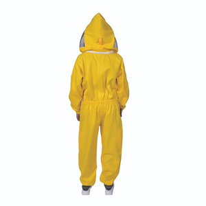 Traje de Apicultura Moderno y Ventilado Hecho en Pakistán para una Experiencia Cómoda, Ropa Deportiva Profesional - Product Image 4