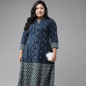 Kurta Azul de Algodón Ikat, Corte en A, Talla Grande para Mujer, Cuello Mandarín, Mangas Tres Cuartos, Atuendo Elegante para Uso Diario - Product Image 1